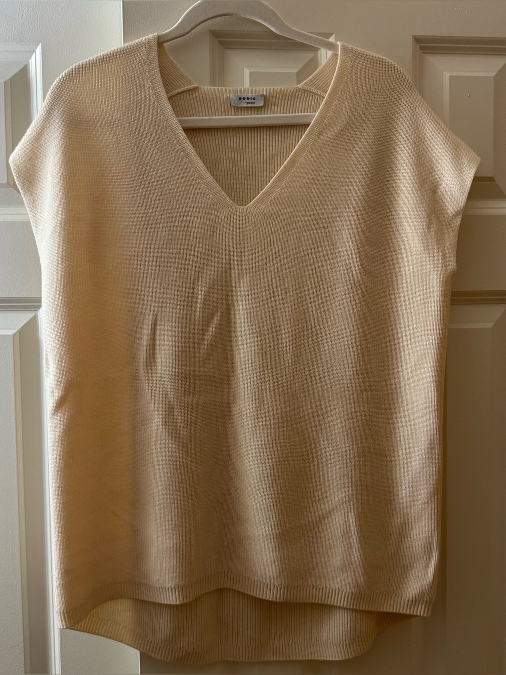 Akris Virgin Wool V-Neck Sweater Shirt Size 12